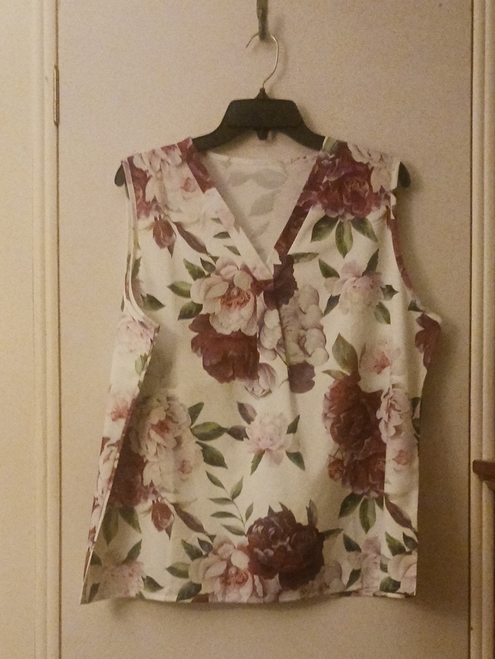 Floral V-Neck Sleeveless Top - White with Burgundy Roses